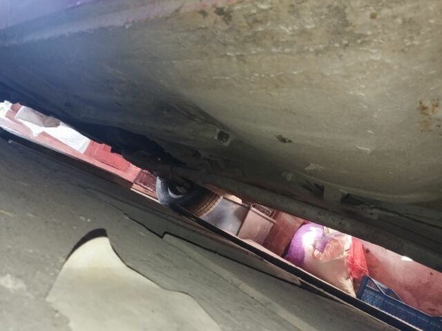 Красный ВАЗ 2107, объемом двигателя 0 л и пробегом 200 тыс. км за 400 $, фото 5 на Automoto.ua