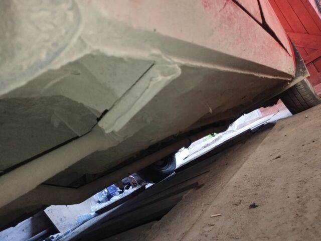 Красный ВАЗ 2107, объемом двигателя 0 л и пробегом 200 тыс. км за 400 $, фото 7 на Automoto.ua