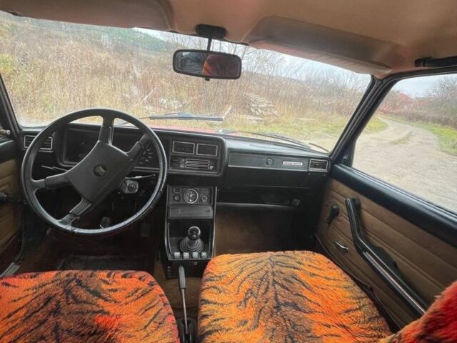 Красный ВАЗ 2107, объемом двигателя 1.5 л и пробегом 1000 тыс. км за 750 $, фото 7 на Automoto.ua