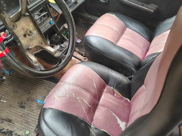 Червоний ВАЗ 2107, об'ємом двигуна 1.5 л та пробігом 120 тис. км за 360 $, фото 2 на Automoto.ua