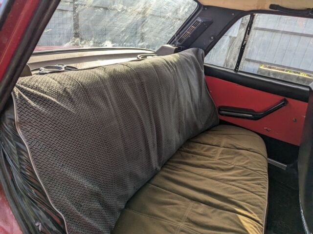 ВАЗ 2107 1985 в Сумах на Automoto.ua Красный ВАЗ 2107, объемом двигателя 0 л и пробегом 70 тыс. км за 645 $, фото 8 на Automoto.ua