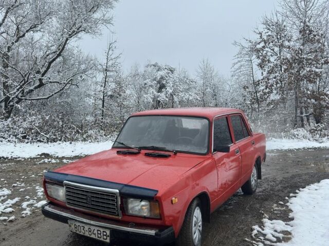 Красный ВАЗ 2107, объемом двигателя 1.5 л и пробегом 77 тыс. км за 550 $, фото 1 на Automoto.ua