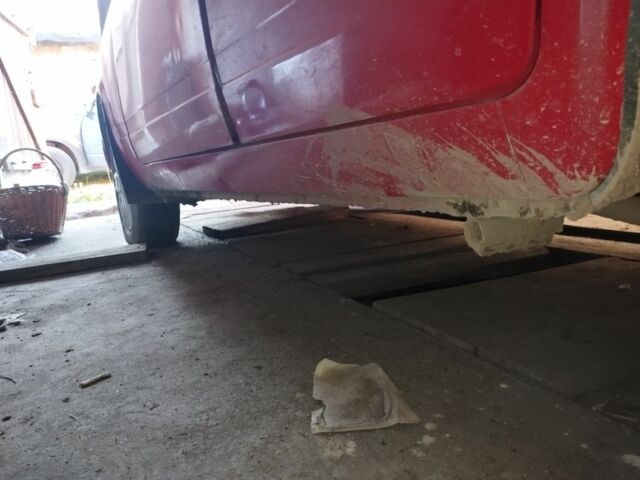 Красный ВАЗ 2107, объемом двигателя 0 л и пробегом 200 тыс. км за 400 $, фото 6 на Automoto.ua