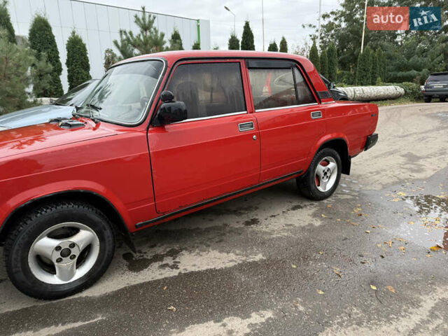 ВАЗ 2107 1985 в Сумах на Automoto.ua Красный ВАЗ 2107, объемом двигателя 0 л и пробегом 170 тыс. км за 900 $, фото 1 на Automoto.ua