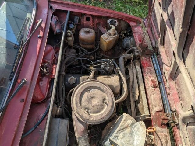 ВАЗ 2107 1985 в Сумах на Automoto.ua Красный ВАЗ 2107, объемом двигателя 0 л и пробегом 70 тыс. км за 645 $, фото 9 на Automoto.ua