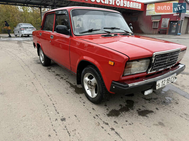 ВАЗ 2107 1985 в Сумах на Automoto.ua Красный ВАЗ 2107, объемом двигателя 0 л и пробегом 170 тыс. км за 900 $, фото 2 на Automoto.ua