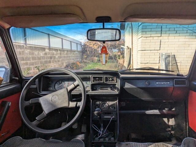 ВАЗ 2107 1985 в Сумах на Automoto.ua Красный ВАЗ 2107, объемом двигателя 0 л и пробегом 70 тыс. км за 645 $, фото 5 на Automoto.ua