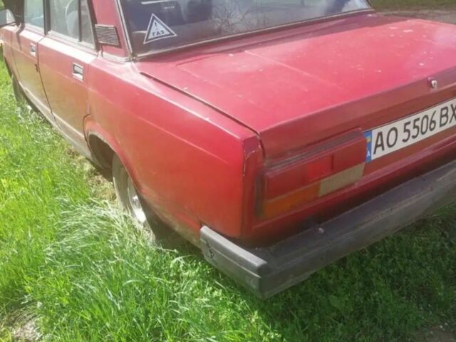 Красный ВАЗ 2107, объемом двигателя 1.5 л и пробегом 51 тыс. км за 350 $, фото 1 на Automoto.ua