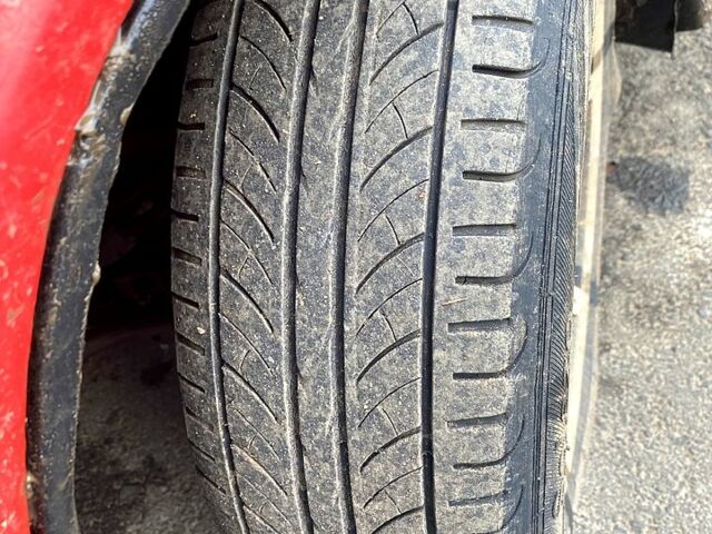 Червоний ВАЗ 2107, об'ємом двигуна 1.5 л та пробігом 87 тис. км за 640 $, фото 4 на Automoto.ua