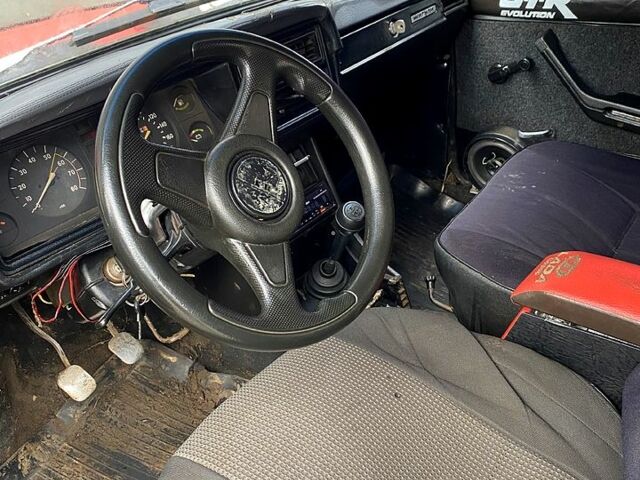 Червоний ВАЗ 2107, об'ємом двигуна 1.5 л та пробігом 87 тис. км за 640 $, фото 10 на Automoto.ua