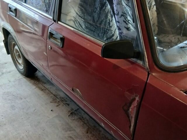 Красный ВАЗ 2107, объемом двигателя 1.6 л и пробегом 1 тыс. км за 600 $, фото 3 на Automoto.ua