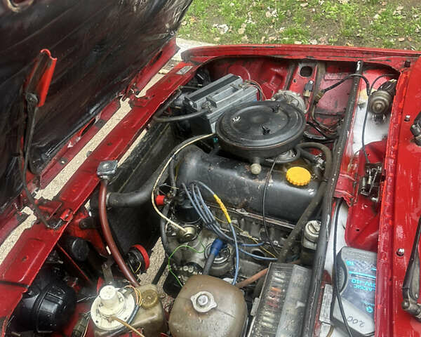 Красный ВАЗ 2107, объемом двигателя 1.6 л и пробегом 333 тыс. км за 599 $, фото 4 на Automoto.ua