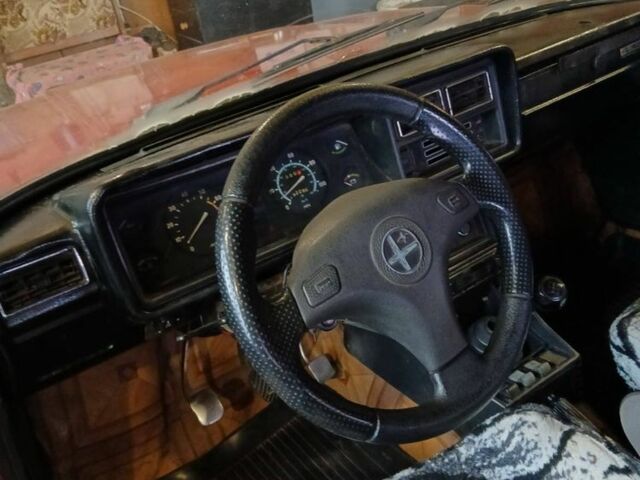 Красный ВАЗ 2107, объемом двигателя 1.6 л и пробегом 1 тыс. км за 600 $, фото 2 на Automoto.ua