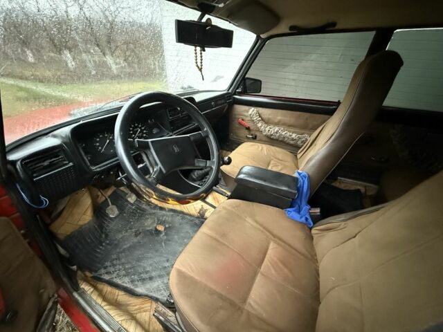 Красный ВАЗ 2107, объемом двигателя 0 л и пробегом 44 тыс. км за 750 $, фото 5 на Automoto.ua