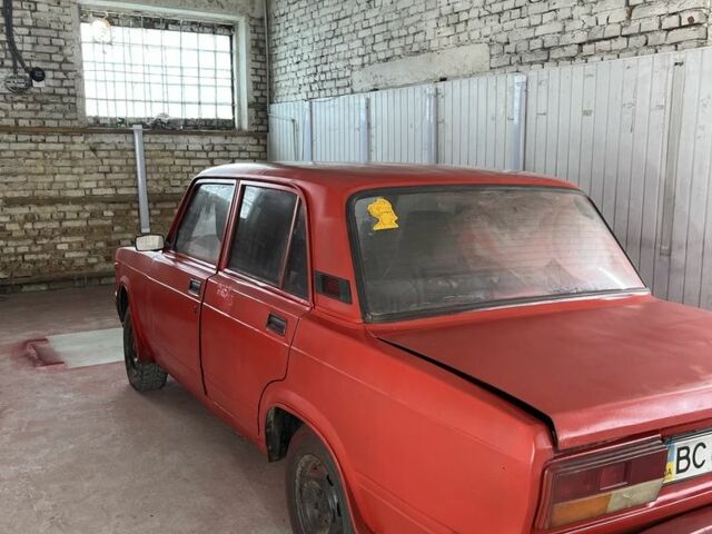 Красный ВАЗ 2107, объемом двигателя 1.5 л и пробегом 100 тыс. км за 156 $, фото 5 на Automoto.ua