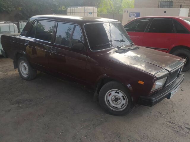 Червоний ВАЗ 2107, об'ємом двигуна 0 л та пробігом 3 тис. км за 600 $, фото 1 на Automoto.ua