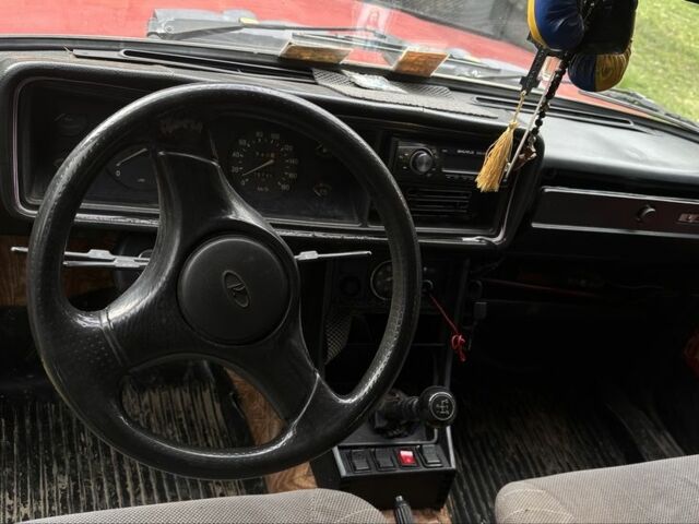 ВАЗ 2107 1987 в Хусте на Automoto.ua Красный ВАЗ 2107, объемом двигателя 1.3 л и пробегом 78 тыс. км за 600 $, фото 5 на Automoto.ua
