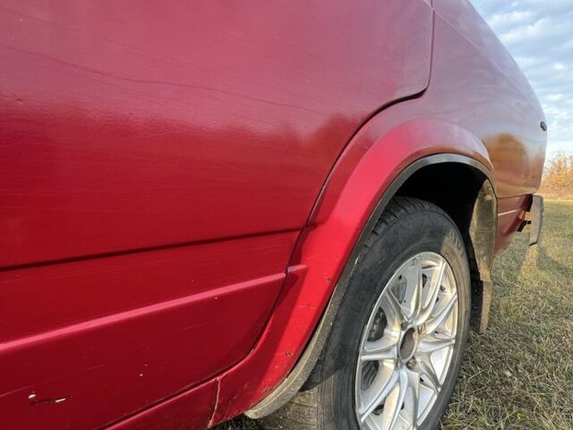 ВАЗ 2107 1987 у Александрие на Automoto.ua Червоний ВАЗ 2107, об'ємом двигуна 1.5 л та пробігом 40 тис. км за 1073 $, фото 12 на Automoto.ua