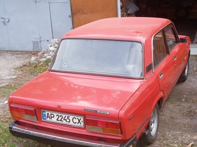 Красный ВАЗ 2107, объемом двигателя 1.5 л и пробегом 495 тыс. км за 1200 $, фото 1 на Automoto.ua