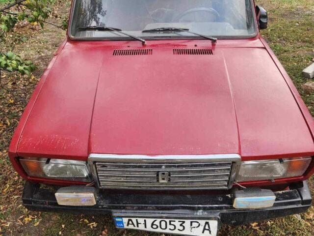 Красный ВАЗ 2107, объемом двигателя 1.5 л и пробегом 1 тыс. км за 288 $, фото 3 на Automoto.ua