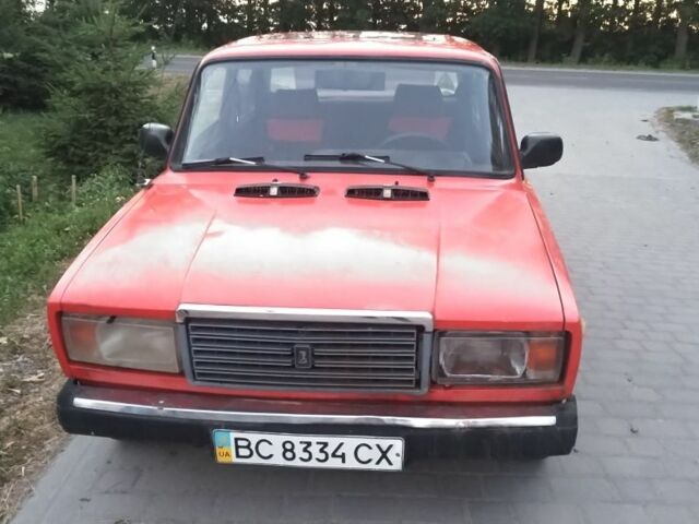 Красный ВАЗ 2107, объемом двигателя 1.3 л и пробегом 190 тыс. км за 550 $, фото 1 на Automoto.ua
