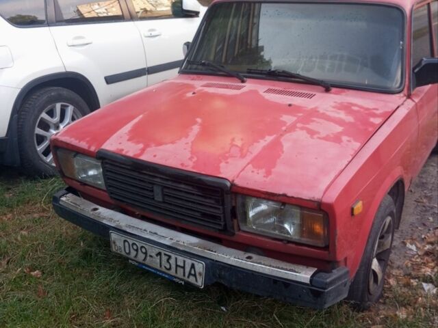 Красный ВАЗ 2107, объемом двигателя 0 л и пробегом 50 тыс. км за 357 $, фото 1 на Automoto.ua