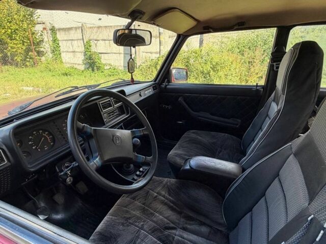 Красный ВАЗ 2107, объемом двигателя 1.3 л и пробегом 2 тыс. км за 702 $, фото 4 на Automoto.ua