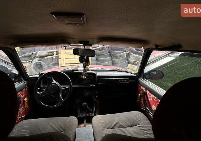 Красный ВАЗ 2107, объемом двигателя 0 л и пробегом 76 тыс. км за 600 $, фото 5 на Automoto.ua