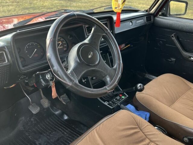 ВАЗ 2107 1987 у Александрие на Automoto.ua Червоний ВАЗ 2107, об'ємом двигуна 1.5 л та пробігом 40 тис. км за 1073 $, фото 5 на Automoto.ua