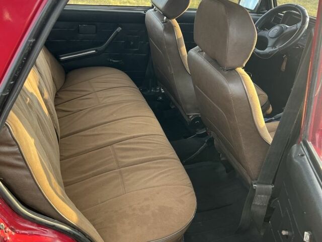 ВАЗ 2107 1987 у Александрие на Automoto.ua Червоний ВАЗ 2107, об'ємом двигуна 1.5 л та пробігом 40 тис. км за 1073 $, фото 3 на Automoto.ua