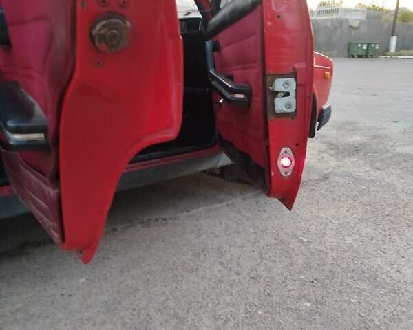 Червоний ВАЗ 2107, об'ємом двигуна 1.5 л та пробігом 44 тис. км за 1372 $, фото 4 на Automoto.ua