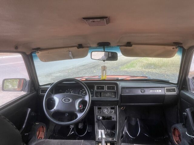 Красный ВАЗ 2107, объемом двигателя 1.5 л и пробегом 300 тыс. км за 504 $, фото 7 на Automoto.ua