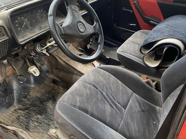 Червоний ВАЗ 2107, об'ємом двигуна 10 л та пробігом 2 тис. км за 400 $, фото 4 на Automoto.ua