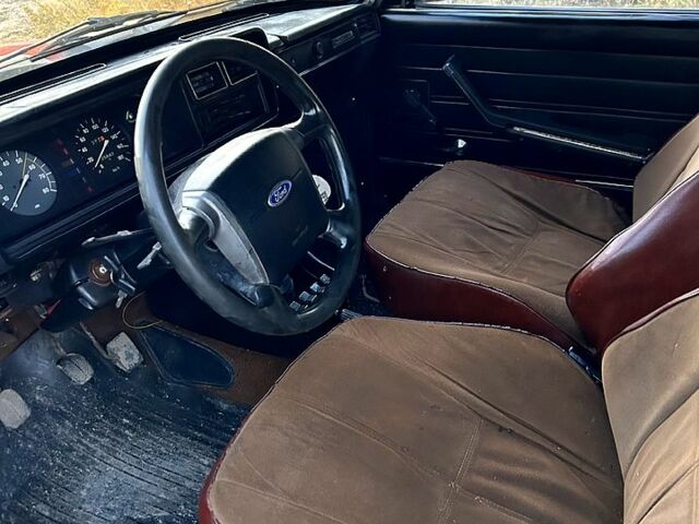 Красный ВАЗ 2107, объемом двигателя 1.5 л и пробегом 120 тыс. км за 630 $, фото 3 на Automoto.ua