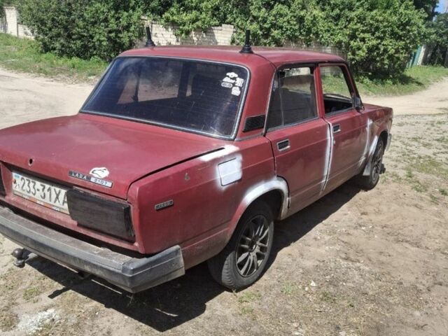 Красный ВАЗ 2107, объемом двигателя 0 л и пробегом 163 тыс. км за 767 $, фото 2 на Automoto.ua