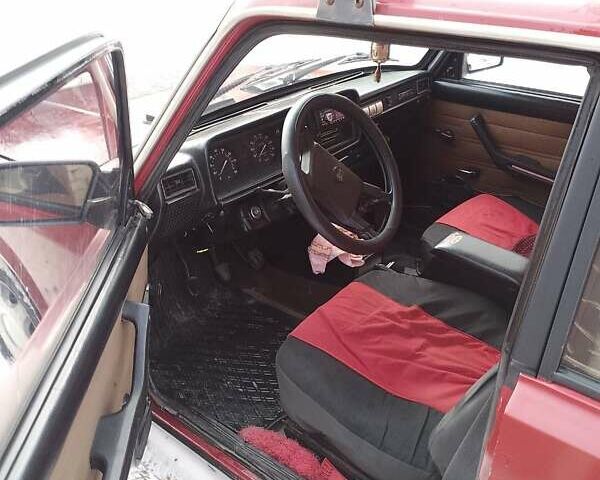 Красный ВАЗ 2107, объемом двигателя 1.5 л и пробегом 90 тыс. км за 1000 $, фото 6 на Automoto.ua