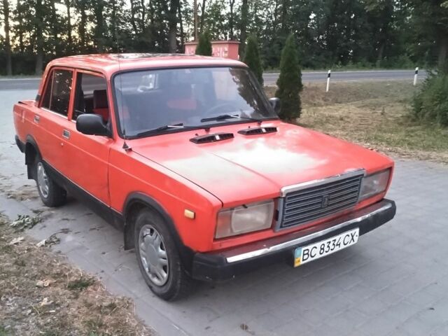 Красный ВАЗ 2107, объемом двигателя 1.3 л и пробегом 190 тыс. км за 550 $, фото 4 на Automoto.ua