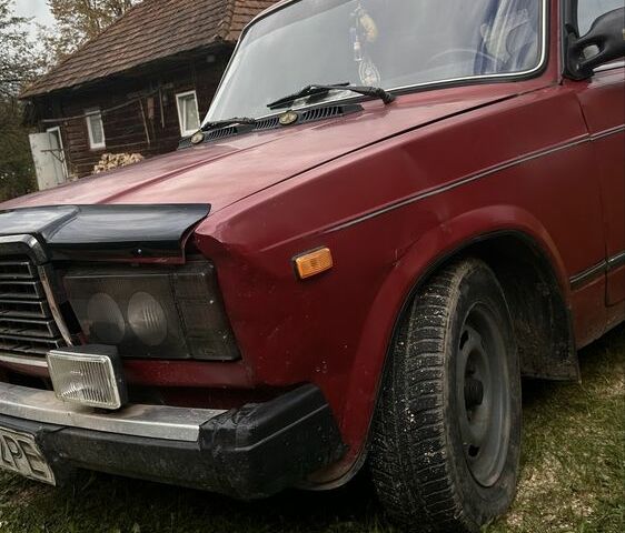 ВАЗ 2107 1987 в Хусте на Automoto.ua Красный ВАЗ 2107, объемом двигателя 1.3 л и пробегом 78 тыс. км за 600 $, фото 4 на Automoto.ua