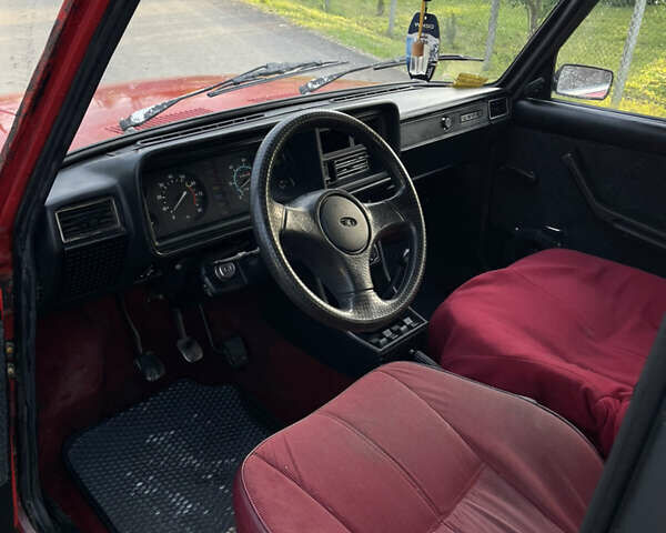 Красный ВАЗ 2107, объемом двигателя 0 л и пробегом 4 тыс. км за 900 $, фото 6 на Automoto.ua
