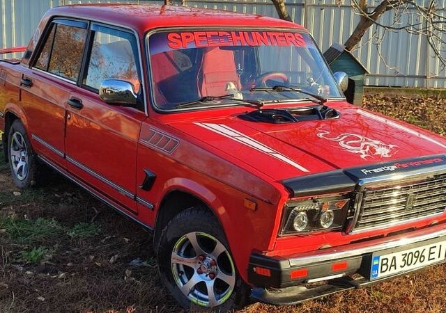 ВАЗ 2107 1988 в Кропивницком (Кировограде) на Automoto.ua Красный ВАЗ 2107, объемом двигателя 1.5 л и пробегом 1000 тыс. км за 400 $, фото 9 на Automoto.ua