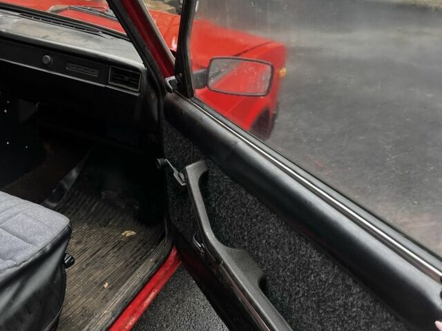 Красный ВАЗ 2107, объемом двигателя 1.5 л и пробегом 11 тыс. км за 1094 $, фото 7 на Automoto.ua