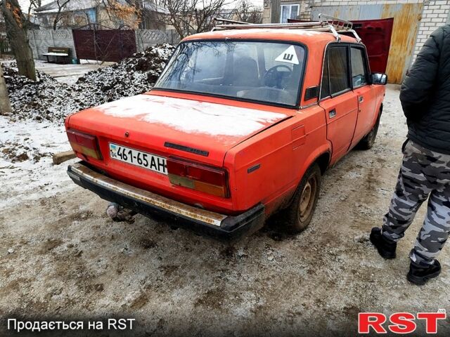 Красный ВАЗ 2107, объемом двигателя 15 л и пробегом 250 тыс. км за 310 $, фото 5 на Automoto.ua