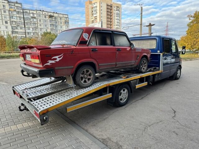 ВАЗ 2107 1988 в Кропивницком (Кировограде) на Automoto.ua Красный ВАЗ 2107, объемом двигателя 1.5 л и пробегом 1000 тыс. км за 400 $, фото 4 на Automoto.ua