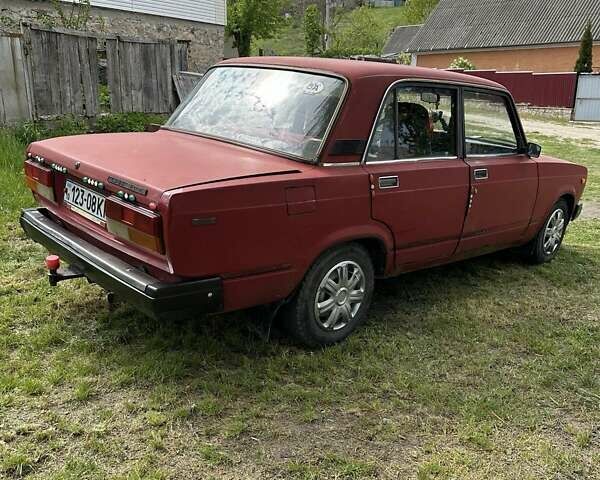Красный ВАЗ 2107, объемом двигателя 1.5 л и пробегом 100 тыс. км за 499 $, фото 3 на Automoto.ua