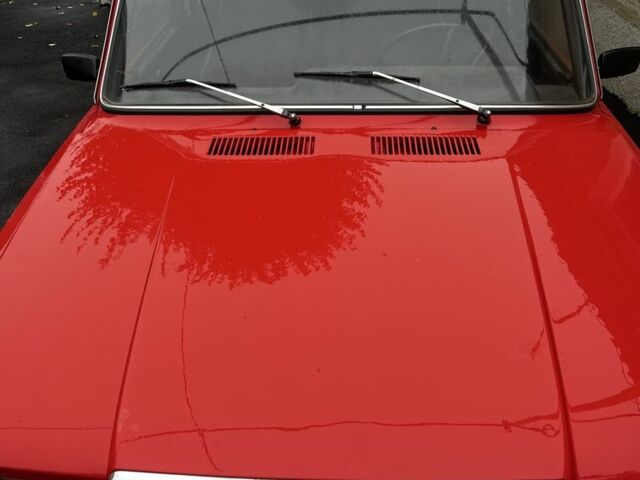 Красный ВАЗ 2107, объемом двигателя 1.5 л и пробегом 11 тыс. км за 1094 $, фото 2 на Automoto.ua