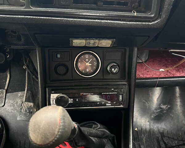 ВАЗ 2107 1988 в Хмельницком на Automoto.ua Красный ВАЗ 2107, объемом двигателя 1.3 л и пробегом 246 тыс. км за 500 $, фото 19 на Automoto.ua