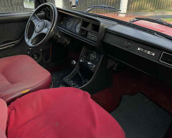 Красный ВАЗ 2107, объемом двигателя 0 л и пробегом 4 тыс. км за 900 $, фото 9 на Automoto.ua