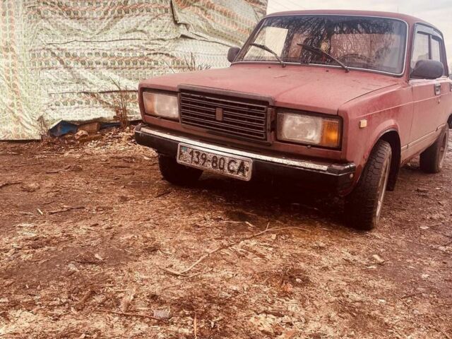 Червоний ВАЗ 2107, об'ємом двигуна 1 л та пробігом 225 тис. км за 594 $, фото 5 на Automoto.ua