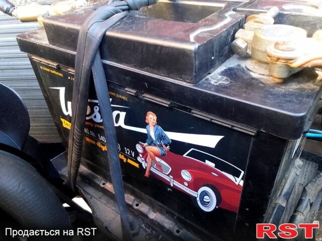 ВАЗ 2107 1988 в Яготине на Automoto.ua Красный ВАЗ 2107, объемом двигателя 1.5 л и пробегом 65 тыс. км за 480 $, фото 4 на Automoto.ua