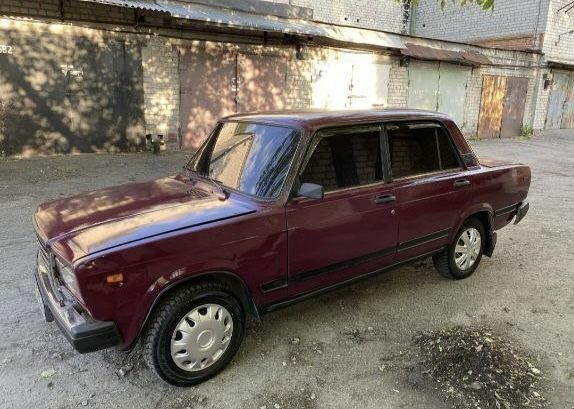 Червоний ВАЗ 2107, об'ємом двигуна 0 л та пробігом 80 тис. км за 596 $, фото 7 на Automoto.ua